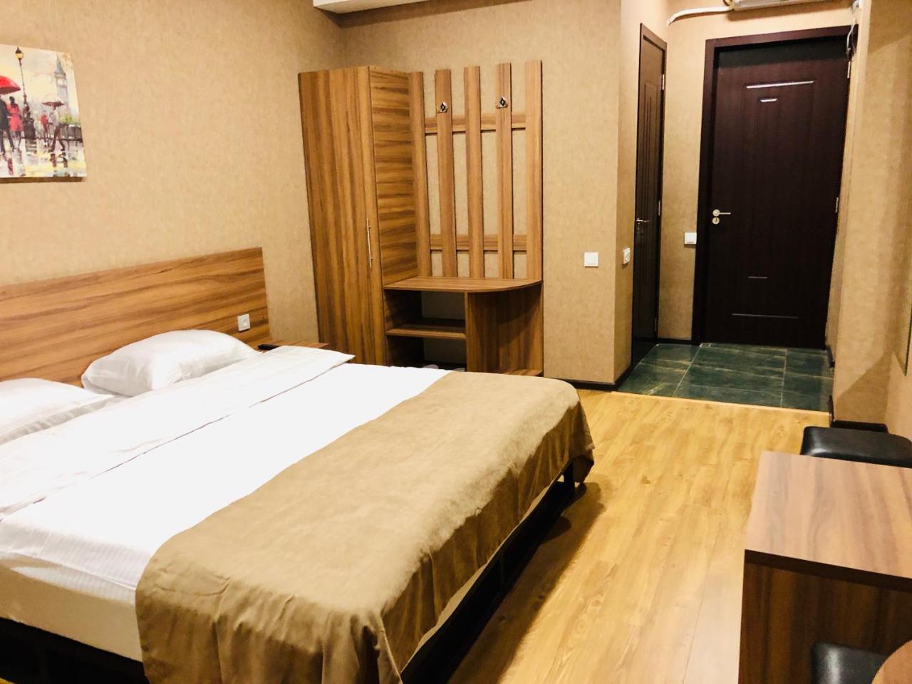 Lords Hotel تبليسي المظهر الخارجي الصورة