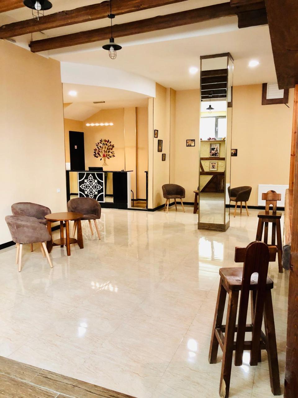 Lords Hotel تبليسي المظهر الخارجي الصورة