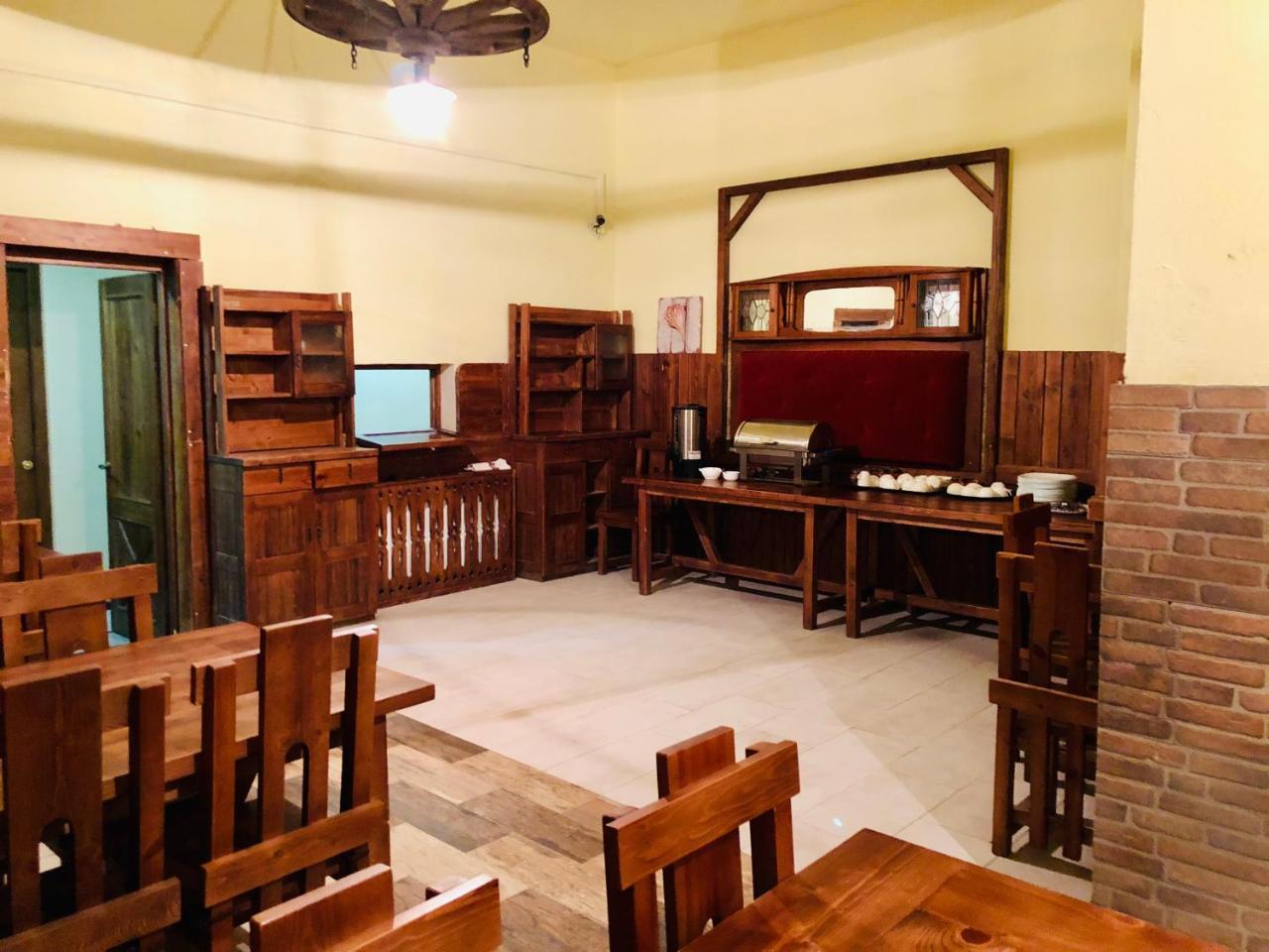Lords Hotel تبليسي المظهر الخارجي الصورة