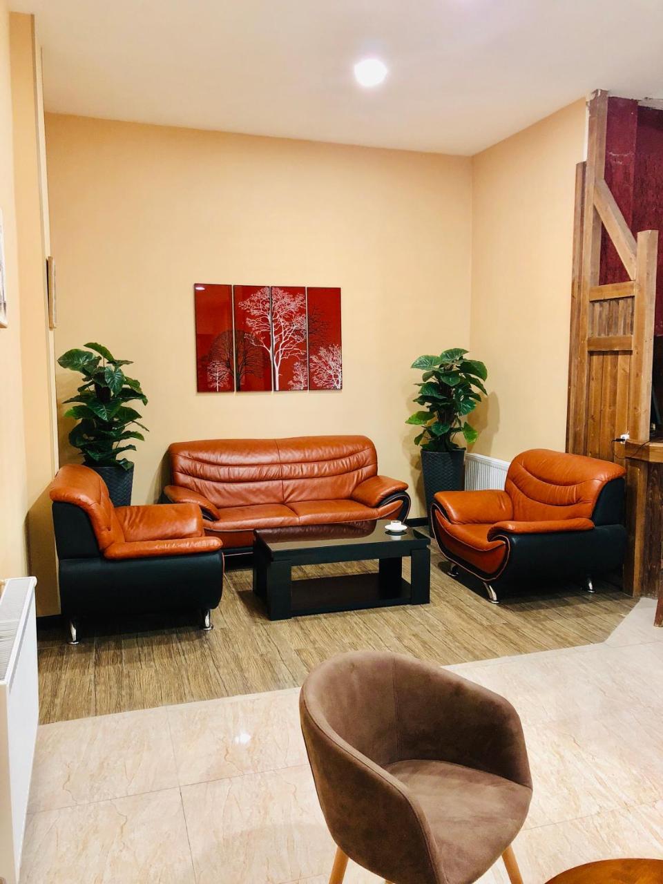 Lords Hotel تبليسي المظهر الخارجي الصورة