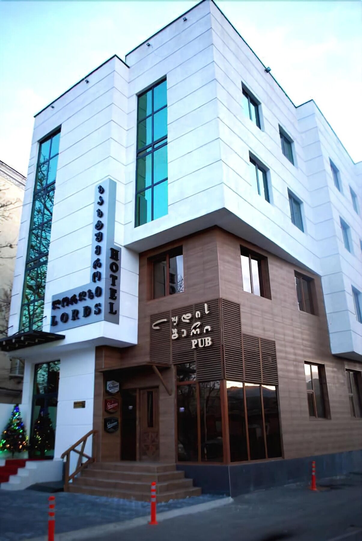 Lords Hotel تبليسي المظهر الخارجي الصورة